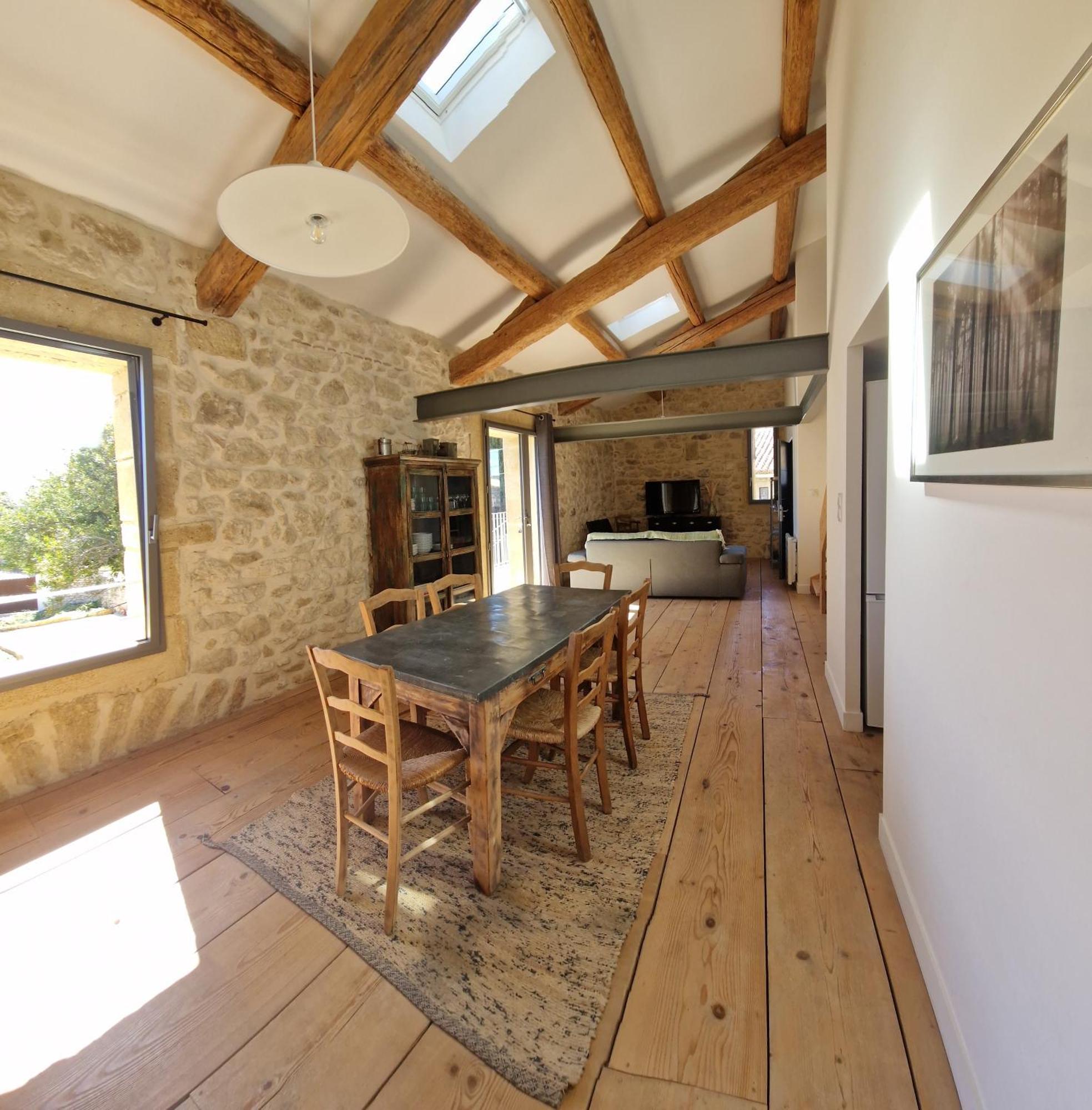 Appartement Dans Un Mas Provencal Renove Saint-Hilaire-d'Ozilhan Екстер'єр фото